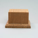 mp332 OAK miniature display plinth